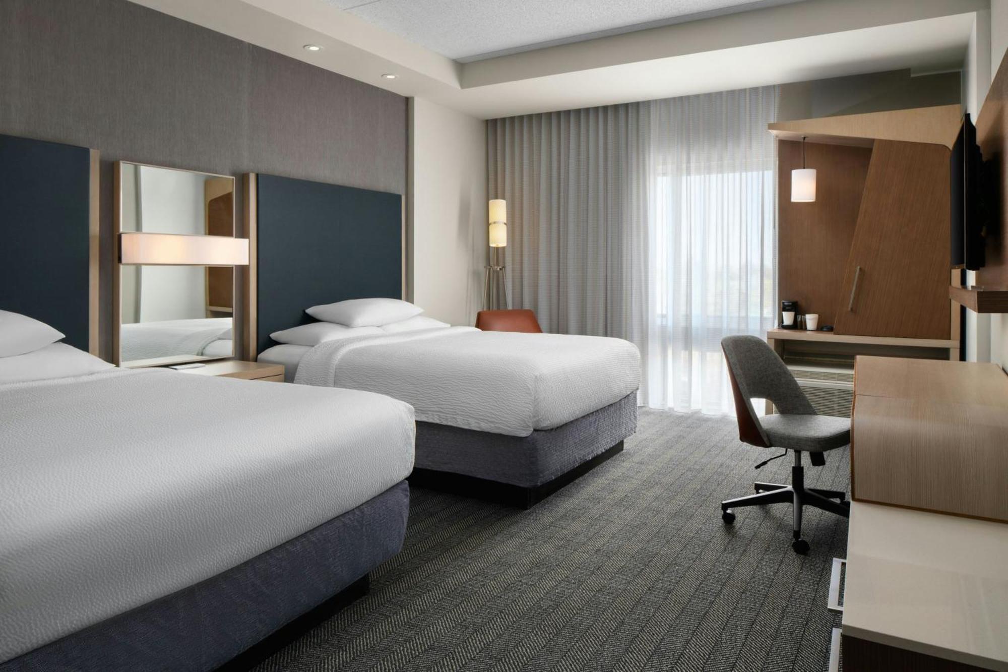 Courtyard By Marriott Fayetteville Fort Liberty - Spring Lake Exterior foto